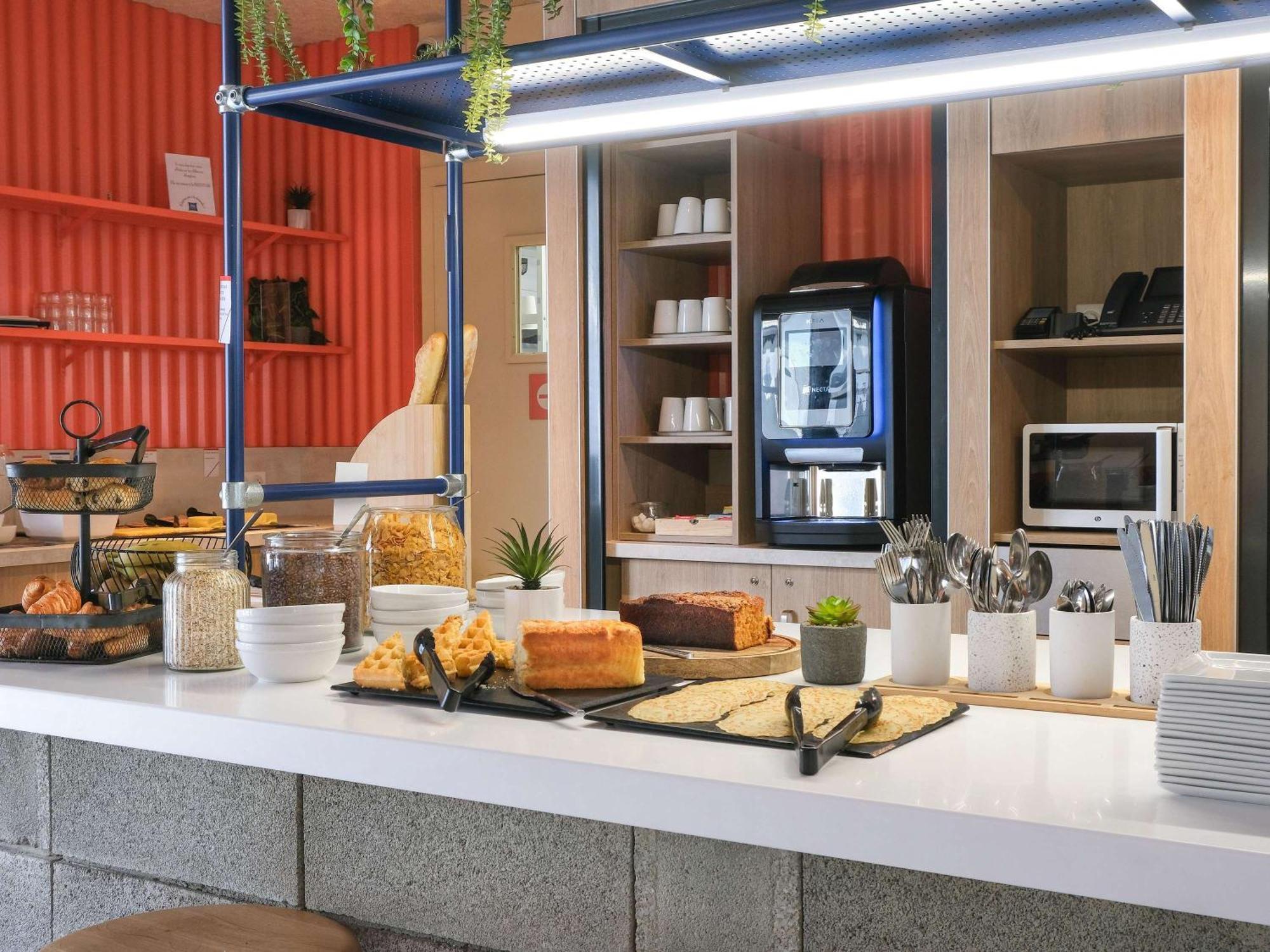 Ibis Budget Toulouse Labege Exterior photo